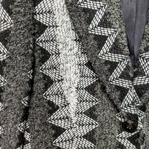 Insight Black and White Zigzag Blazer - Picture 2 of 6